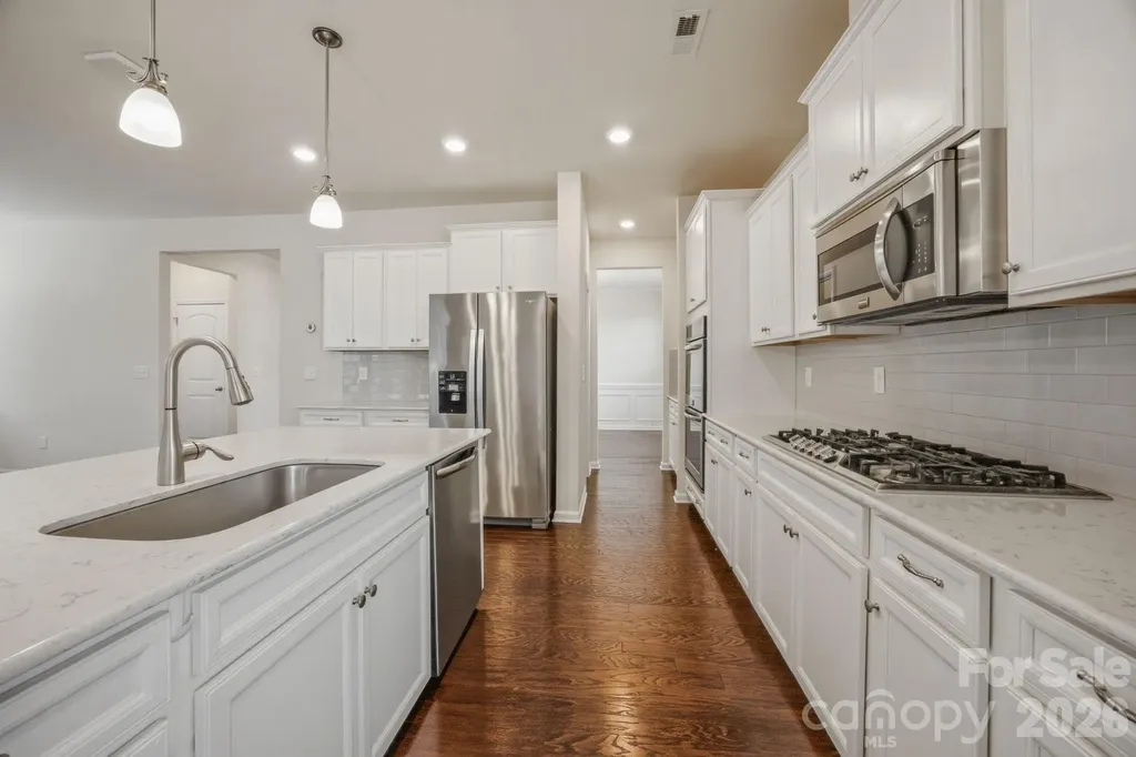 6418 Raffia Road Charlotte NC 28277