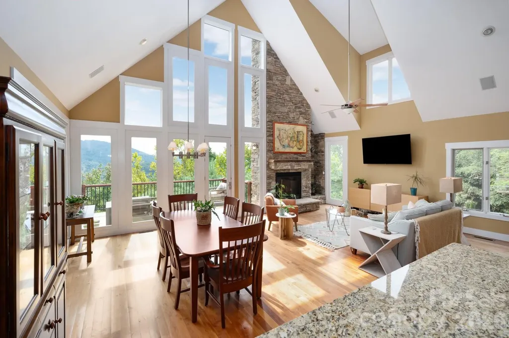 130 Black Oak Drive Asheville NC 28804