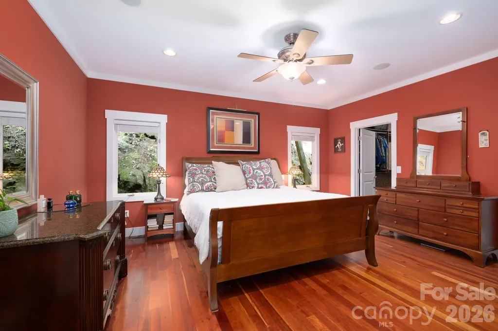 130 Black Oak Drive Asheville NC 28804