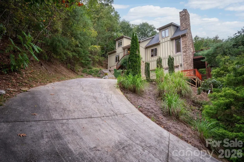 130 Black Oak Drive Asheville NC 28804