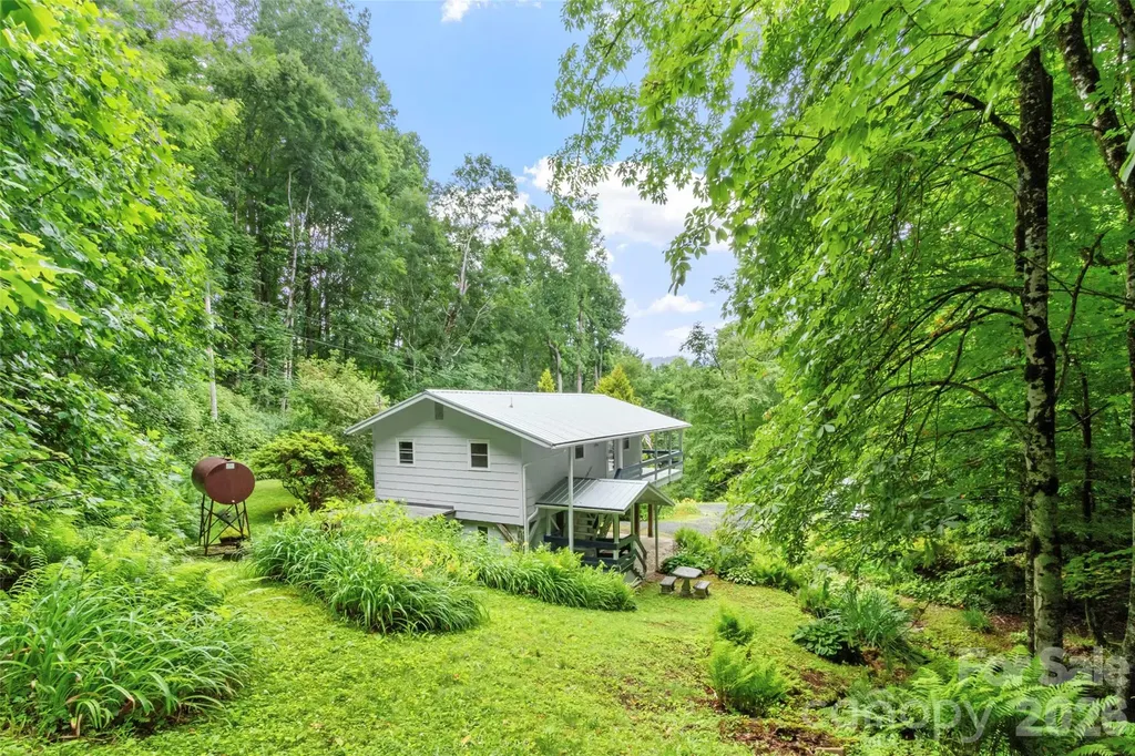 1210 Blevins Branch Road Bakersville NC 28705