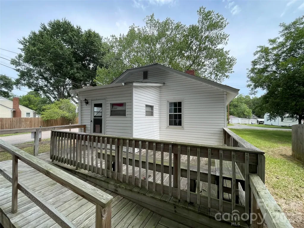 1408 Moose Road Kannapolis NC 28023