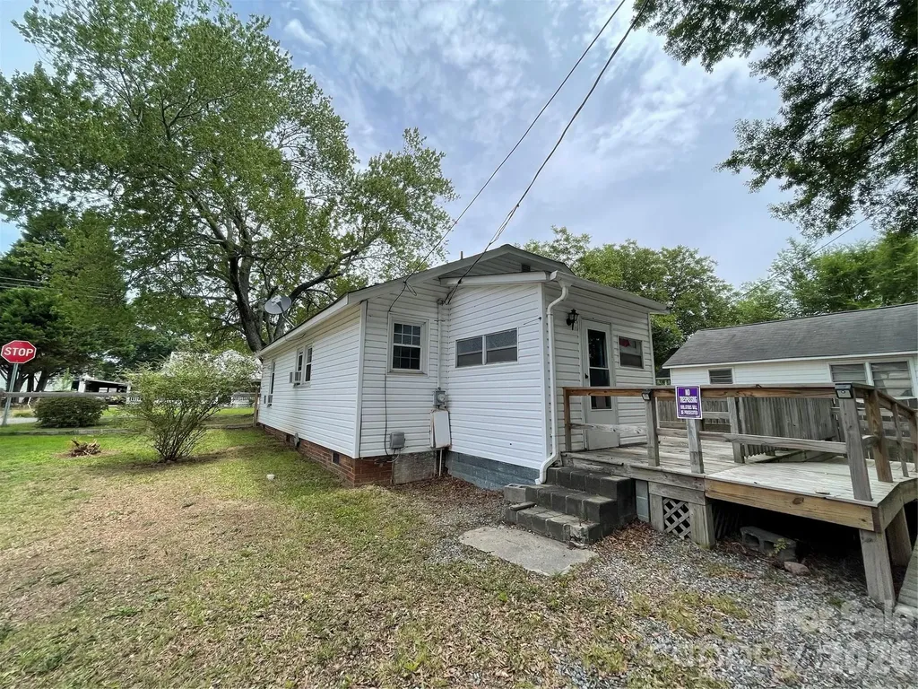 1408 Moose Road Kannapolis NC 28023