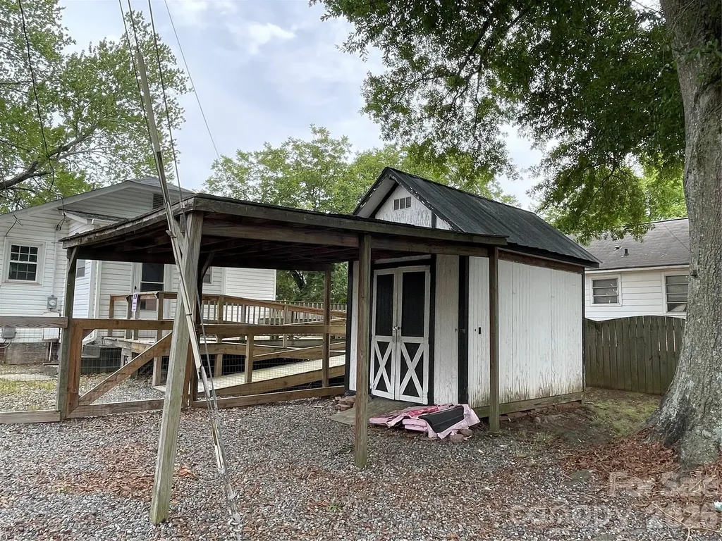1408 Moose Road Kannapolis NC 28023