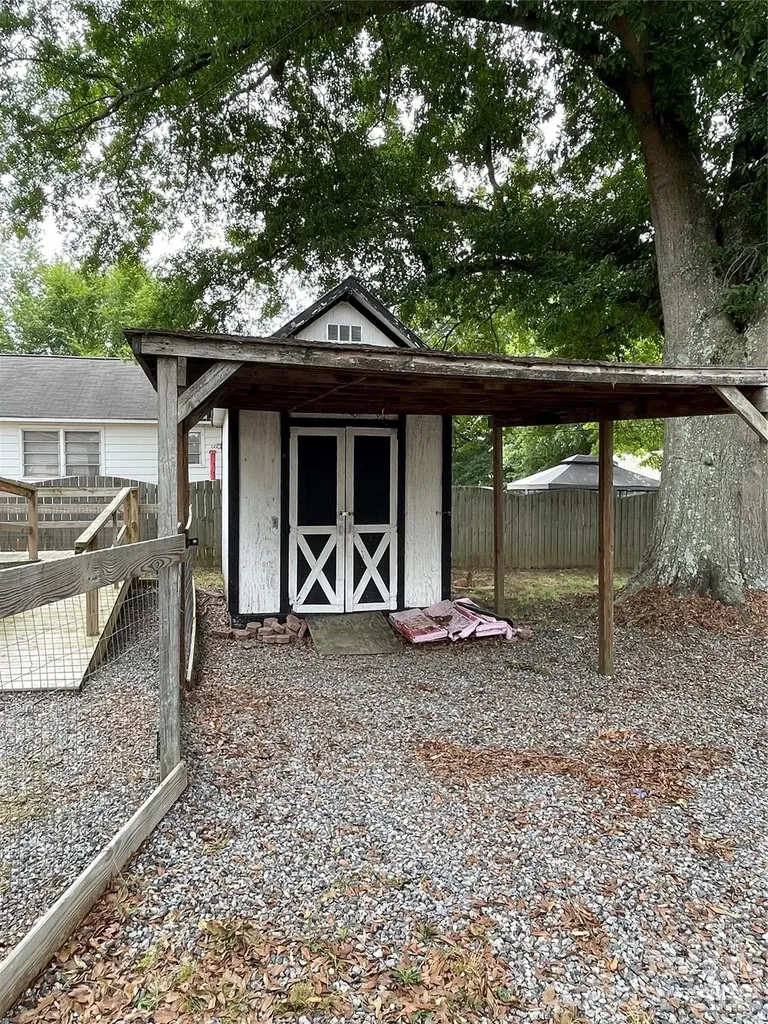 1408 Moose Road Kannapolis NC 28023
