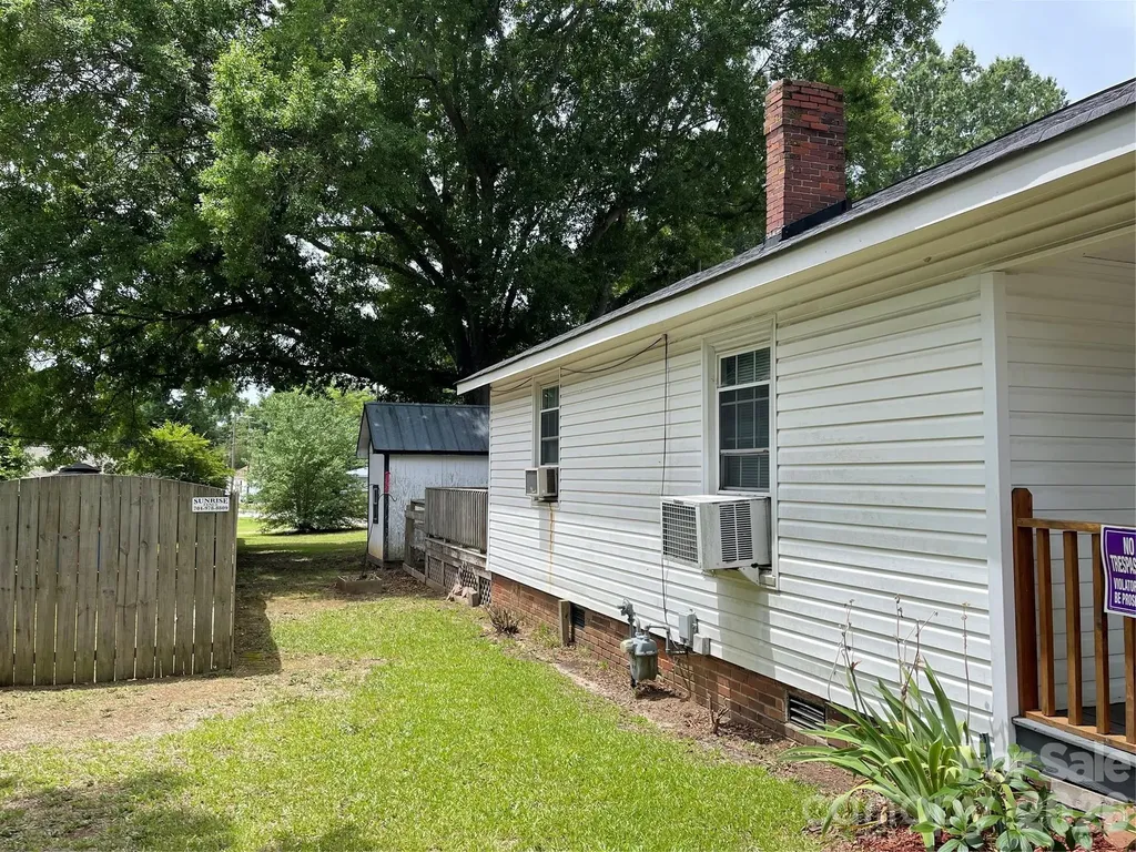1408 Moose Road Kannapolis NC 28023