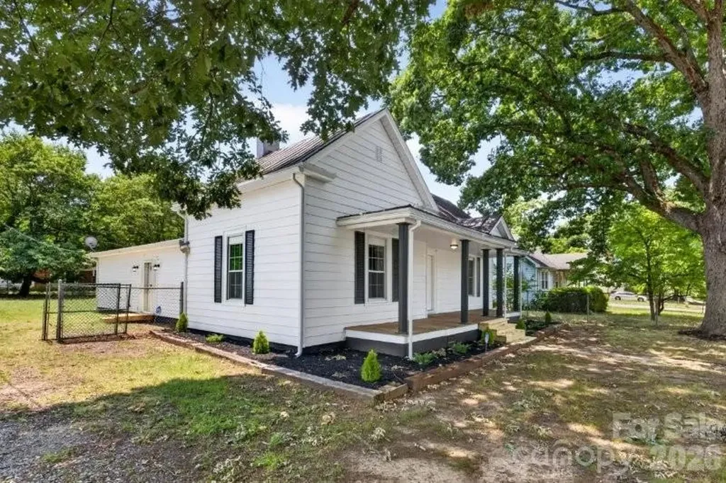 603 Thomas Street Reidsville NC 27320