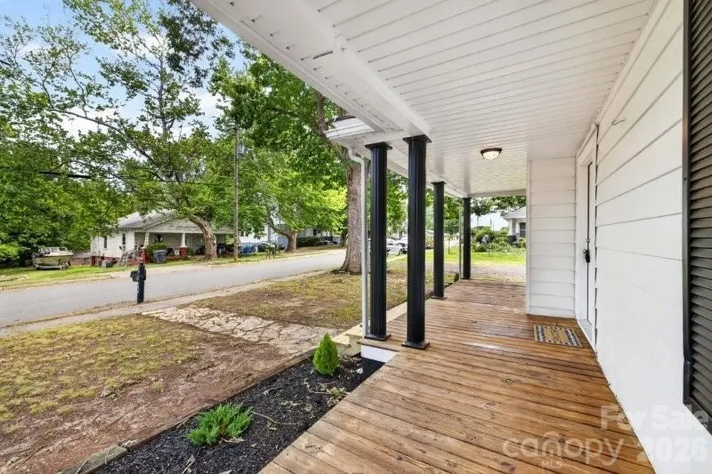 603 Thomas Street Reidsville NC 27320