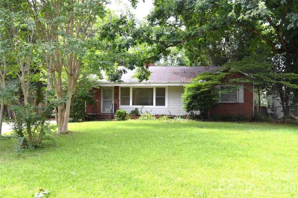827 Mohigan Street Charlotte NC 28205