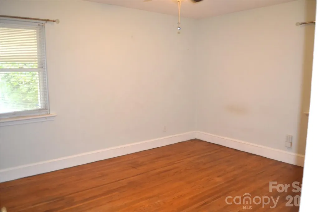827 Mohigan Street Charlotte NC 28205
