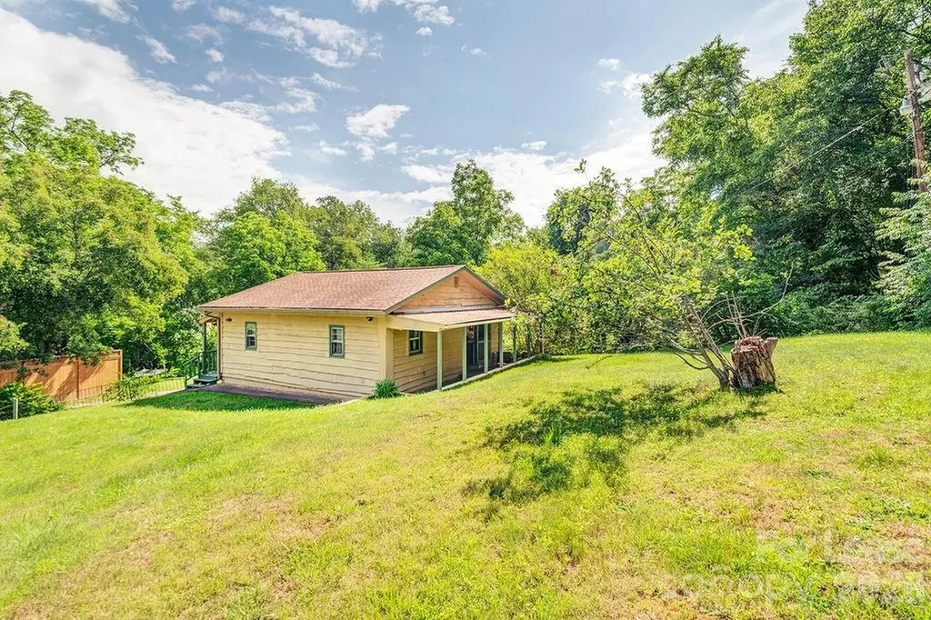 162 Upper Brush Creek Road Fletcher NC 28732