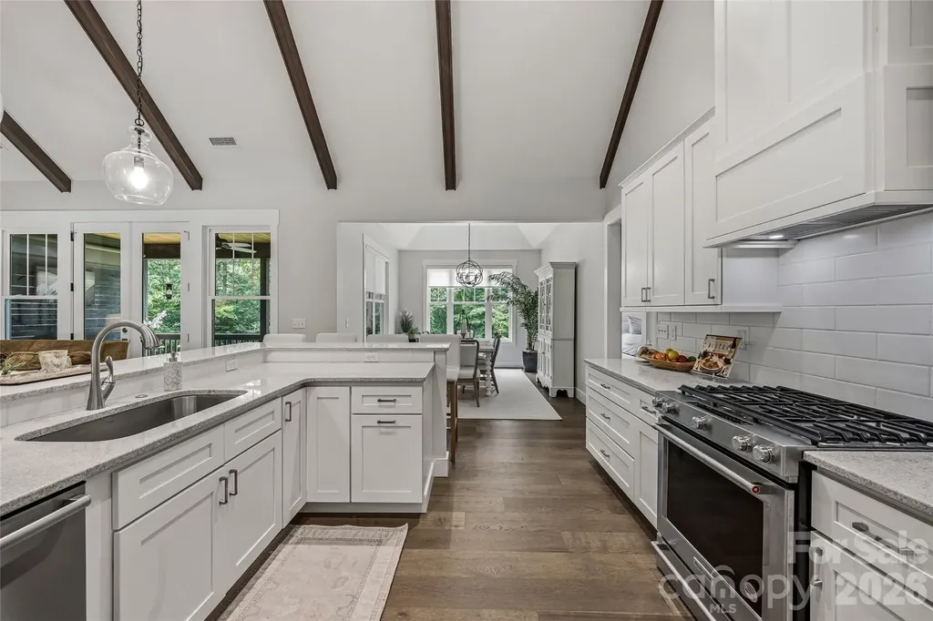 25 E Williams Meadow Court Hendersonville NC 28739