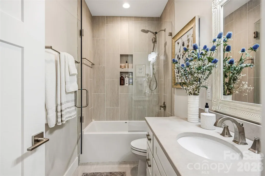 25 E Williams Meadow Court Hendersonville NC 28739