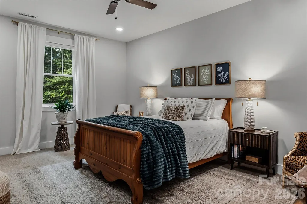 25 E Williams Meadow Court Hendersonville NC 28739