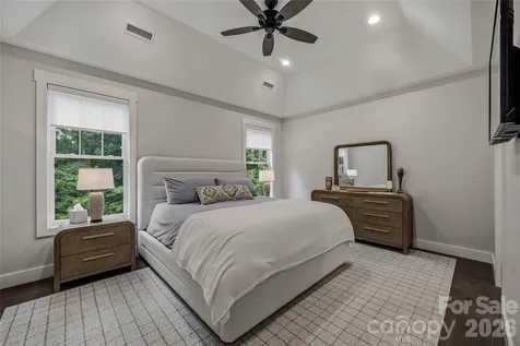 25 E Williams Meadow Court Hendersonville NC 28739