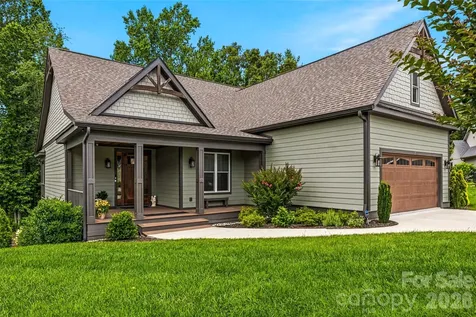 25 E Williams Meadow Court Hendersonville NC 28739