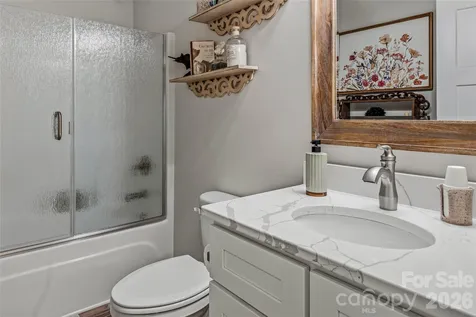25 E Williams Meadow Court Hendersonville NC 28739