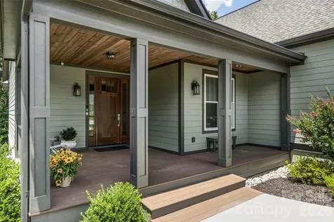 25 E Williams Meadow Court Hendersonville NC 28739