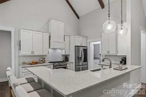 25 E Williams Meadow Court Hendersonville NC 28739
