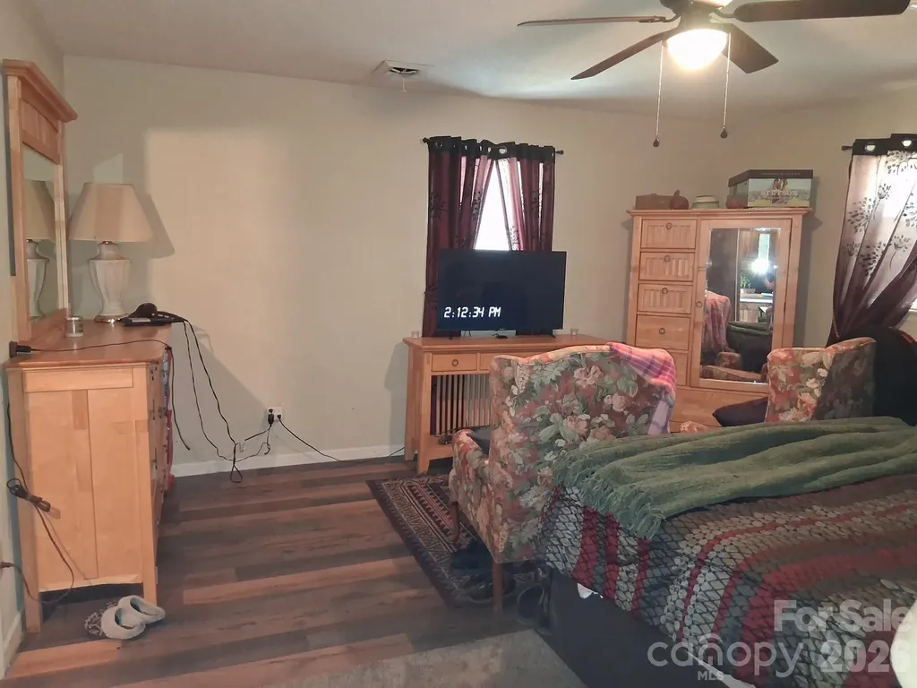 1415 Old Us 221a Highway Mooresboro NC 28114