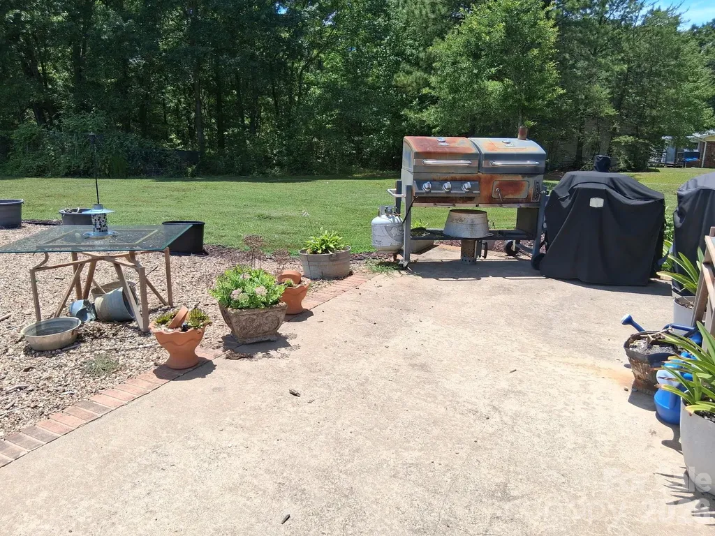 1415 Old Us 221a Highway Mooresboro NC 28114