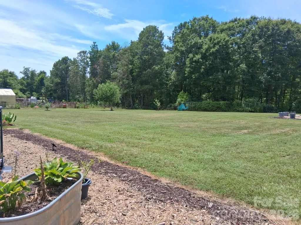 1415 Old Us 221a Highway Mooresboro NC 28114