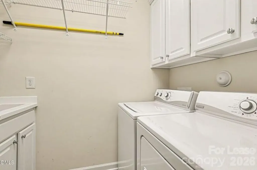 904 Peltier Dr Cary, Nc Drive Cary NC 27519