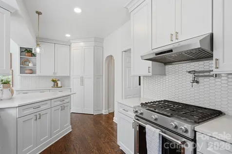 2009 Victorian Place Charlotte NC 28203