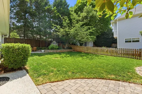 2009 Victorian Place Charlotte NC 28203