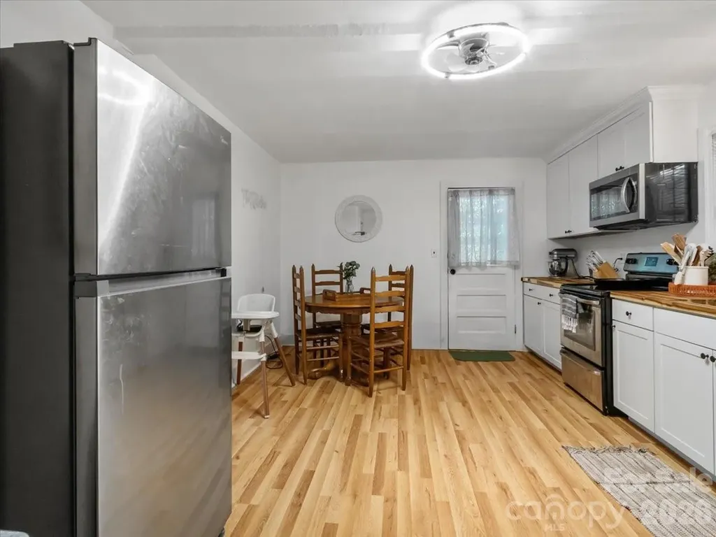 352 Jakes Branch Road Spruce Pine NC 28777