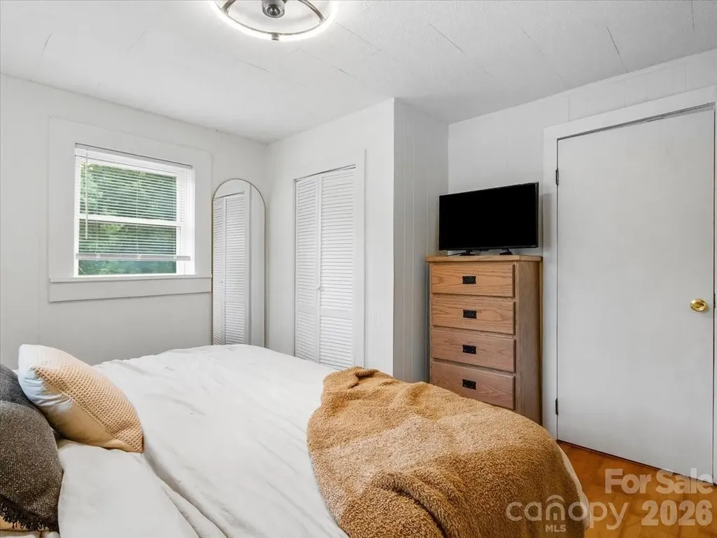 352 Jakes Branch Road Spruce Pine NC 28777