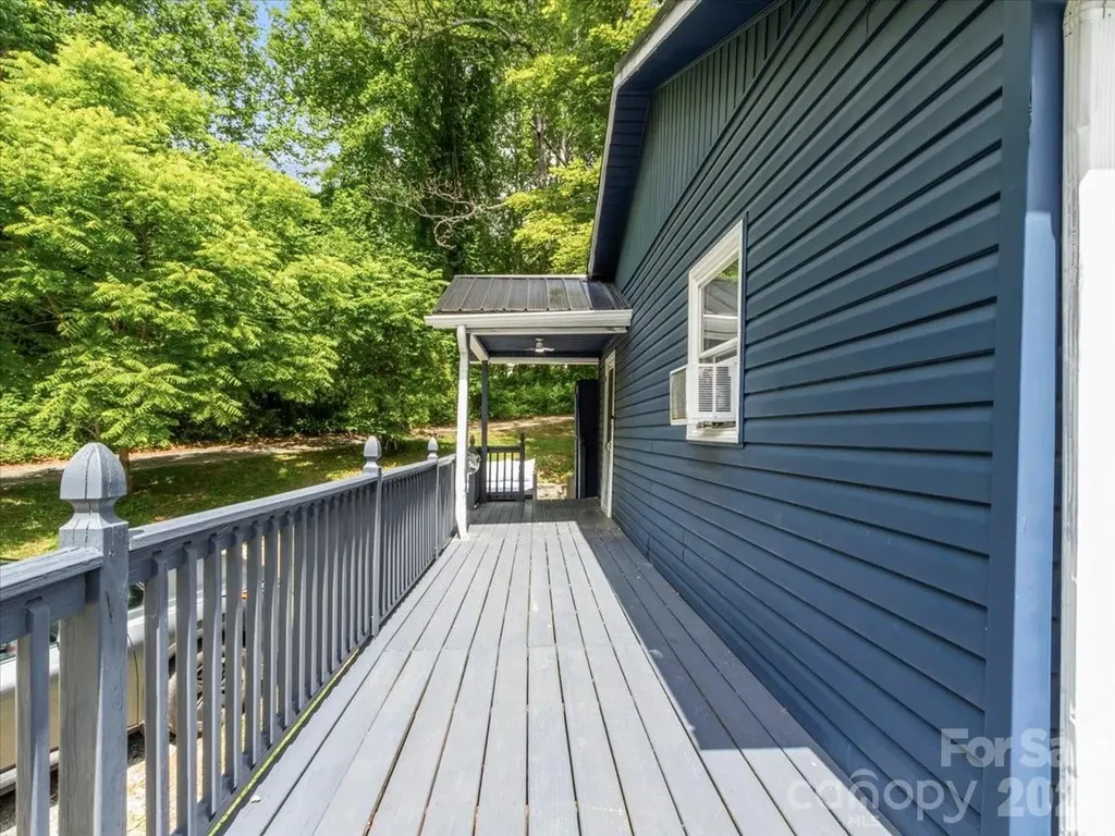 352 Jakes Branch Road Spruce Pine NC 28777