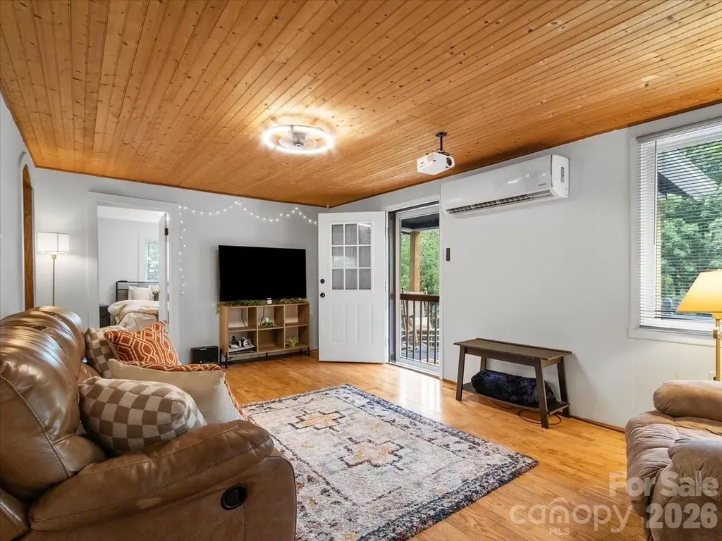 352 Jakes Branch Road Spruce Pine NC 28777