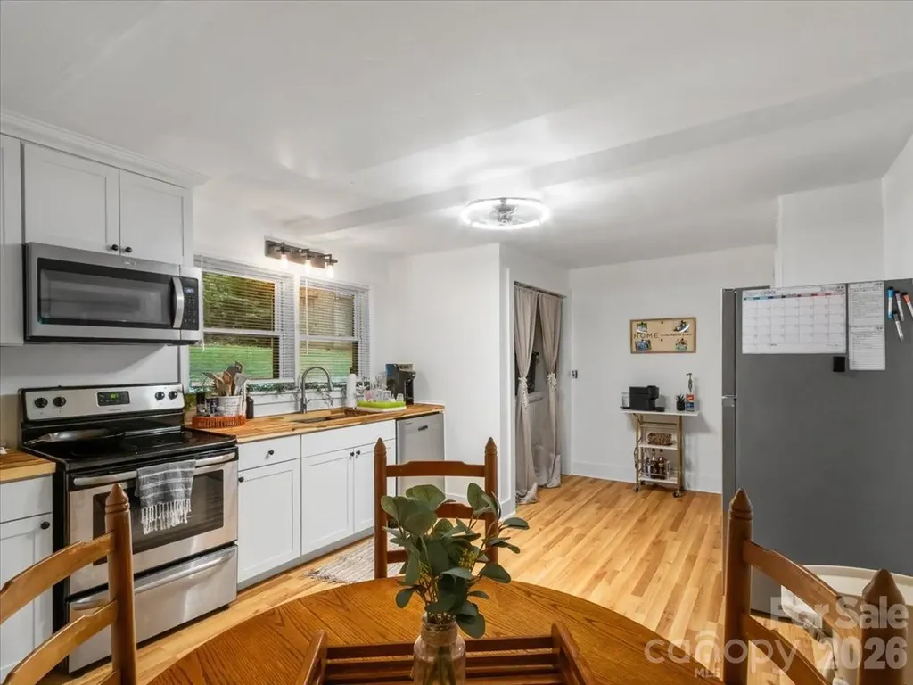 352 Jakes Branch Road Spruce Pine NC 28777