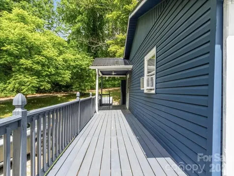 352 Jakes Branch Road Spruce Pine NC 28777