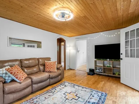 352 Jakes Branch Road Spruce Pine NC 28777