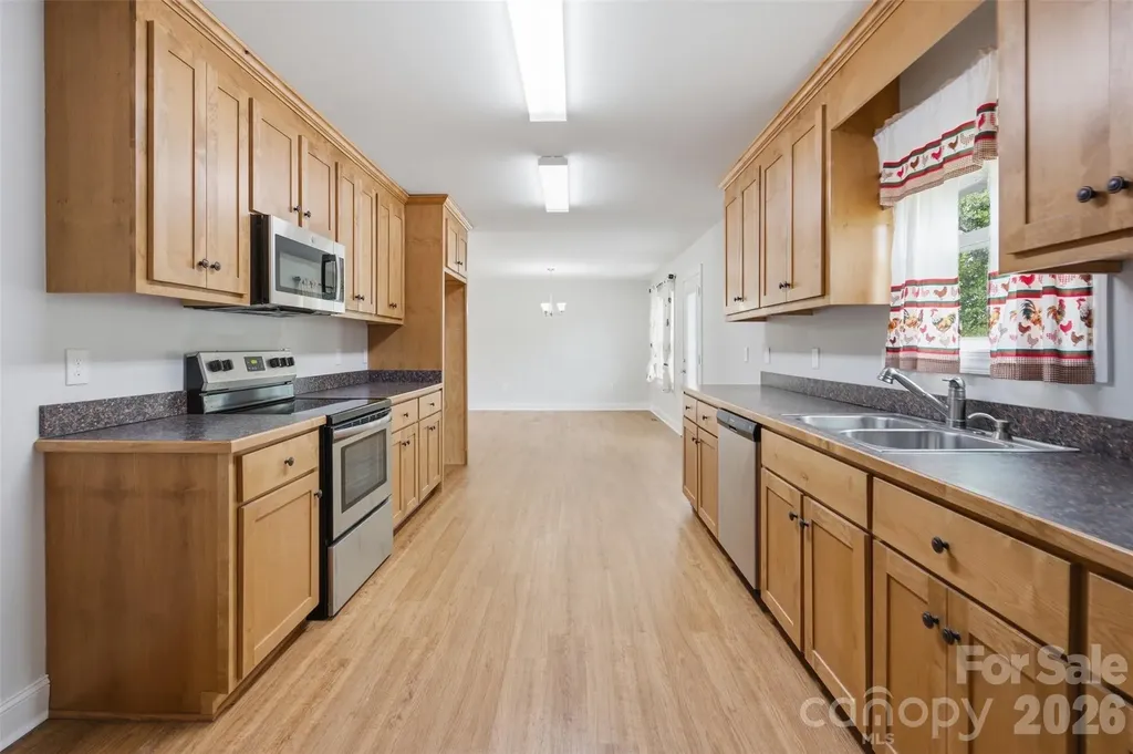 127 Quiet Acres Trail Harmony NC 28634