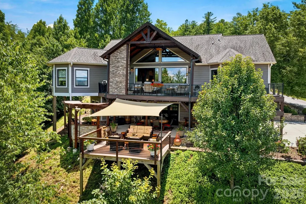 1167 Johns Ridge Parkway Lenoir NC 28645