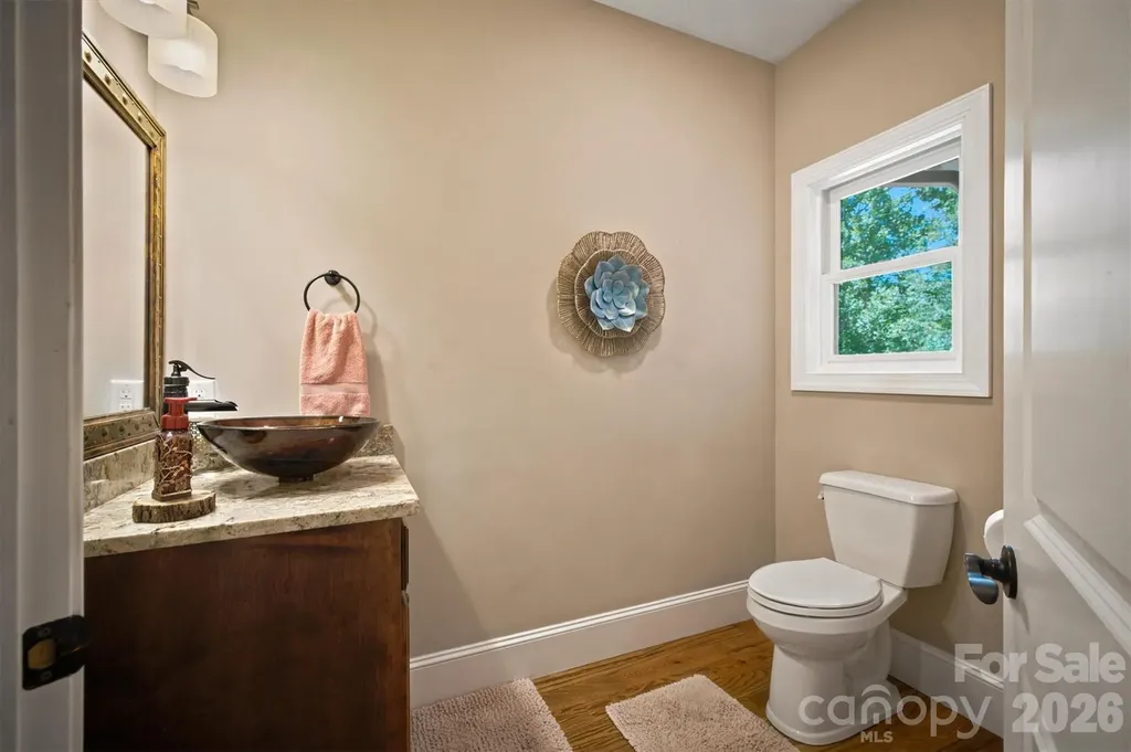 1167 Johns Ridge Parkway Lenoir NC 28645