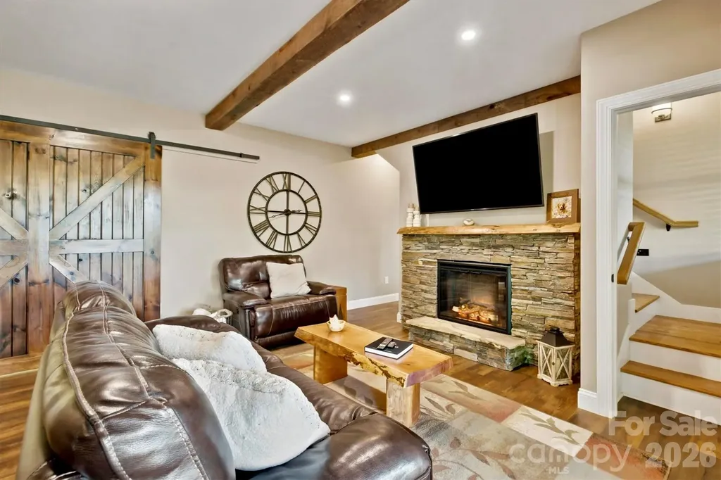 1167 Johns Ridge Parkway Lenoir NC 28645
