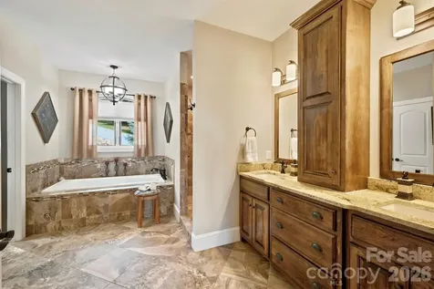 1167 Johns Ridge Parkway Lenoir NC 28645