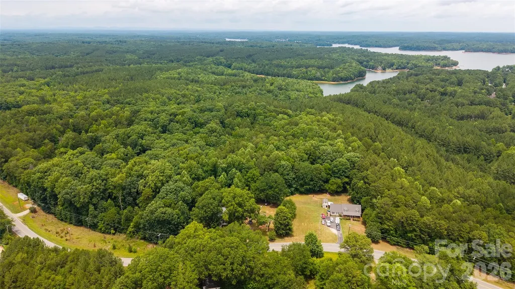 8628 Island Point Road Sherrills Ford NC 28673