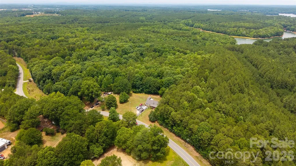 8628 Island Point Road Sherrills Ford NC 28673