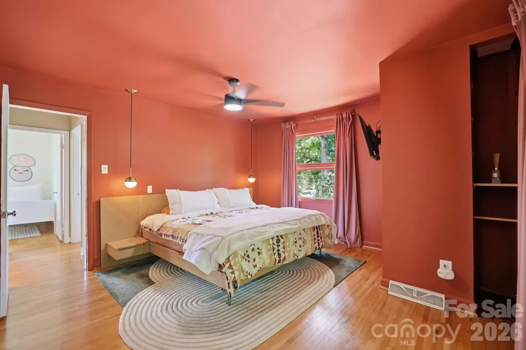4027 Glenfall Avenue Charlotte NC 28210