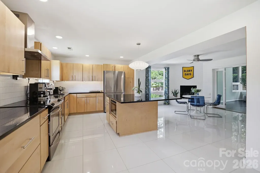 4027 Glenfall Avenue Charlotte NC 28210