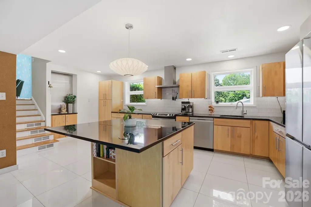 4027 Glenfall Avenue Charlotte NC 28210