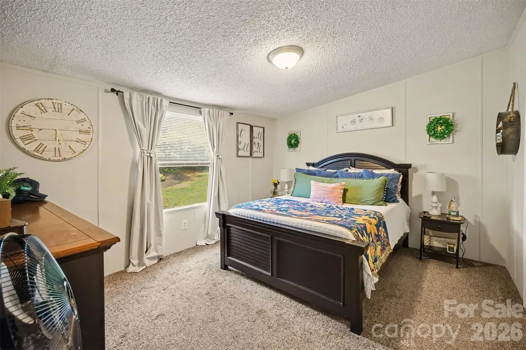 504 Mountain Meadows Drive Bessemer City NC 28016