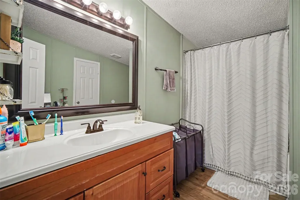 504 Mountain Meadows Drive Bessemer City NC 28016