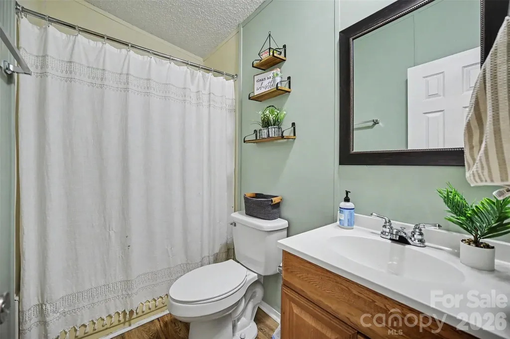 504 Mountain Meadows Drive Bessemer City NC 28016