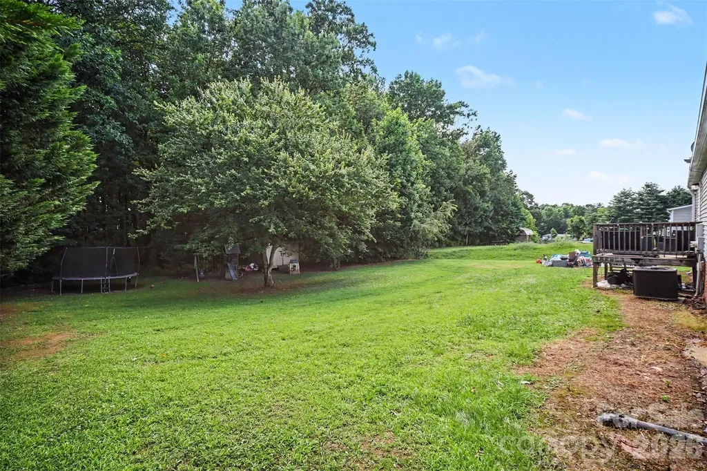 504 Mountain Meadows Drive Bessemer City NC 28016